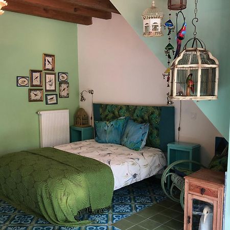 'La Menagerie' Bed & Breakfast Chateauvieux  ภายนอก รูปภาพ