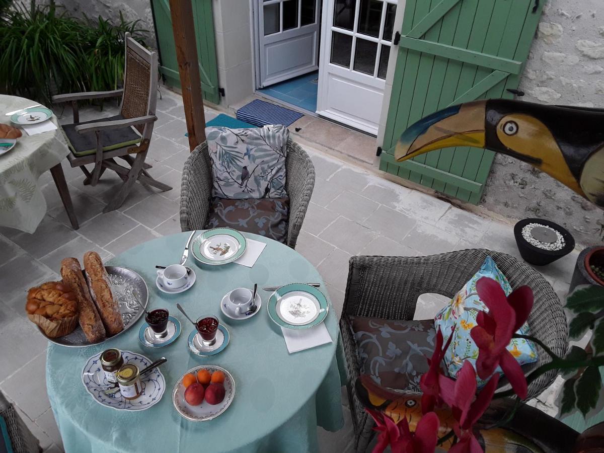 'La Menagerie' Bed & Breakfast Chateauvieux  ภายนอก รูปภาพ